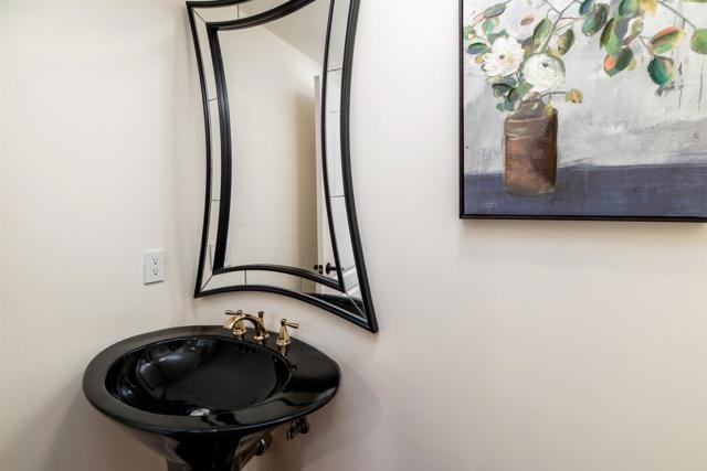 Detail Gallery Image 20 of 54 For 6541 Vispera Pl, Carlsbad,  CA 92009 - 4 Beds | 3/2 Baths