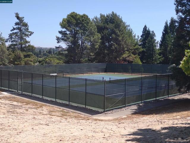1618 Brush Creek Place, Danville CA: https://media.crmls.org/mediaz/9f7b7934-3283-4d33-8caa-caf24fc478be.jpg