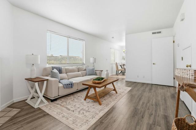 251 Gibson Drive, Hollister CA: https://media.crmls.org/mediaz/9f7bcc4e-1cc8-4025-bb22-6991df0c5b1f.jpg