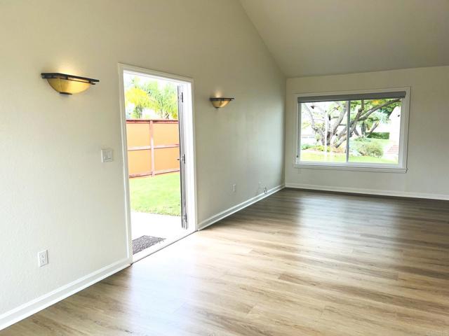 Detail Gallery Image 21 of 65 For 1420 Tres Hermanas Way, Encinitas,  CA 92024 - 4 Beds | 3 Baths