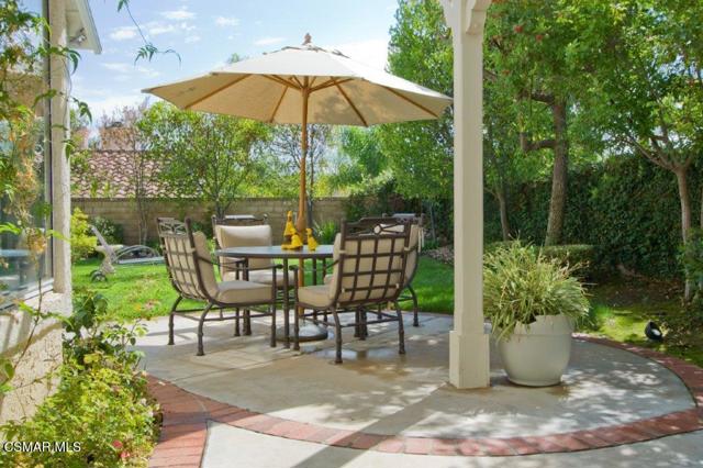 32714 Wellbrook Drive, Westlake Village CA: https://media.crmls.org/mediaz/9f7e8a12-a3e3-4b55-9458-9c544274cbcf.jpg