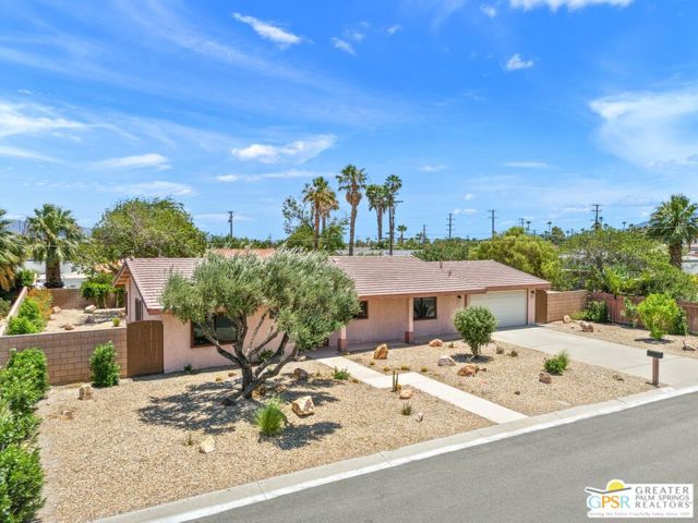 Image 2 of 35 For 1820 Los Alamos Road
