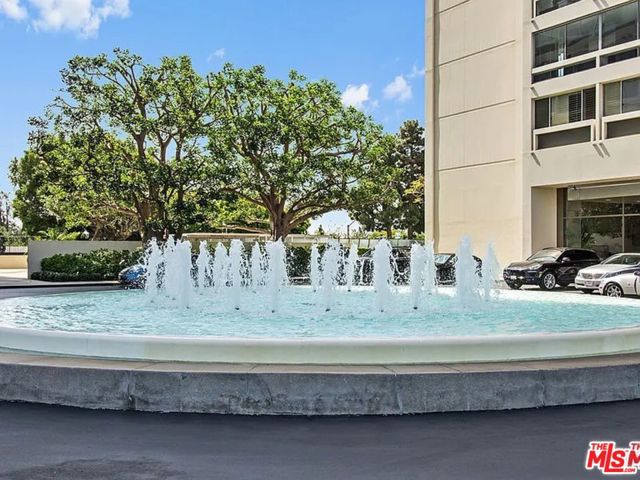 2220 Avenue Of The Stars, Los Angeles CA: https://media.crmls.org/mediaz/9f806944-1210-45de-872f-d136974d3d8c.jpg