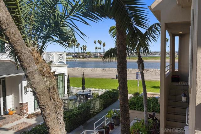841 Pismo Ct, San Diego CA: https://media.crmls.org/mediaz/9f807547-c895-4460-9dda-c3ed5a731a07.jpg