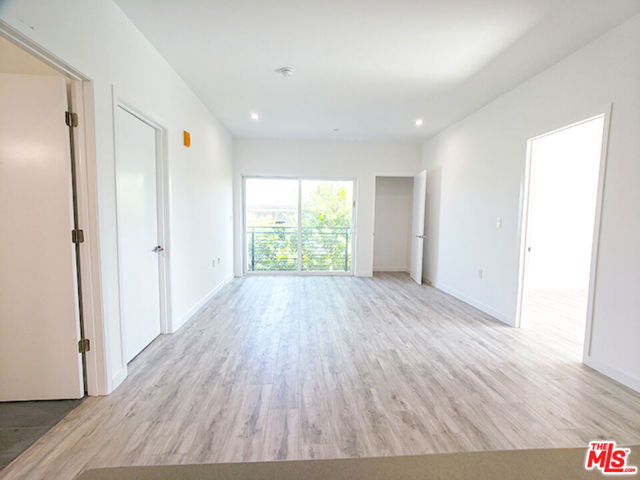 1229 S Kingsley Drive, Los Angeles CA: https://media.crmls.org/mediaz/9f80af8b-d464-4b51-accc-c3bdba9257a1.jpg