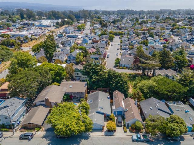 224 Pilkington Avenue, Santa Cruz CA: https://media.crmls.org/mediaz/9f8140c0-569c-45fa-bf9c-5e697336f55e.jpg