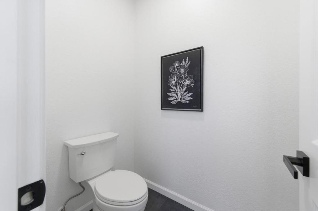 https://media.crmls.org/mediaz/9f82139d-0278-4535-a049-ad9cd9a814ce.jpg?preset=X-Large