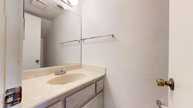48255 Monroe Street, Indio CA: https://media.crmls.org/mediaz/9f821cdb-4d4b-4154-9c05-fccd864caca6.jpg