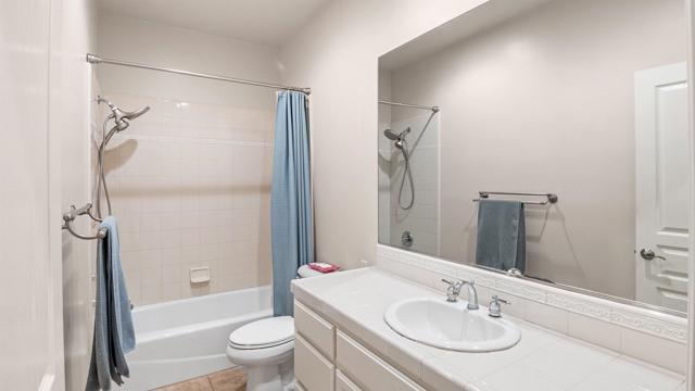 40487 Rock Mountain Drive, Fallbrook CA: https://media.crmls.org/mediaz/9f8234e2-27d1-4a3e-8f16-38d4b51ab341.jpg