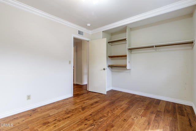 5991 Canon Court, Ventura CA: https://media.crmls.org/mediaz/9f84813e-870d-4db7-8f1b-415f609b2cb3.jpg