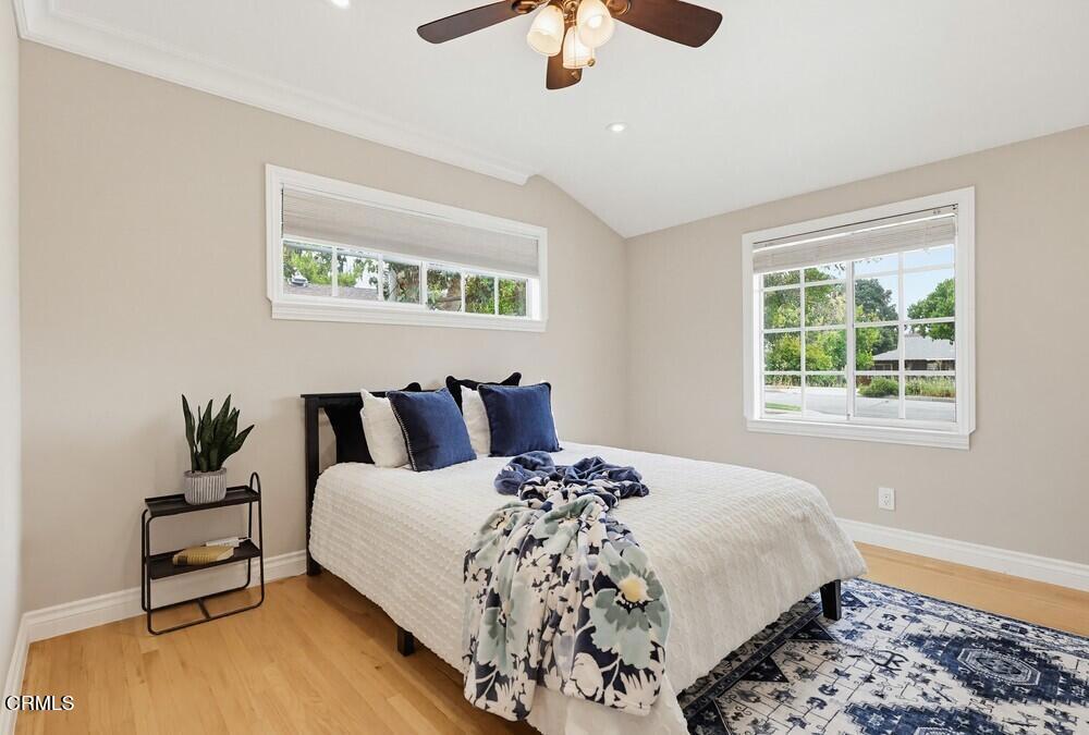 https://media.crmls.org/mediaz/9f855039-a495-4723-ad6f-b30ec9aac476.jpg?preset=X-Large