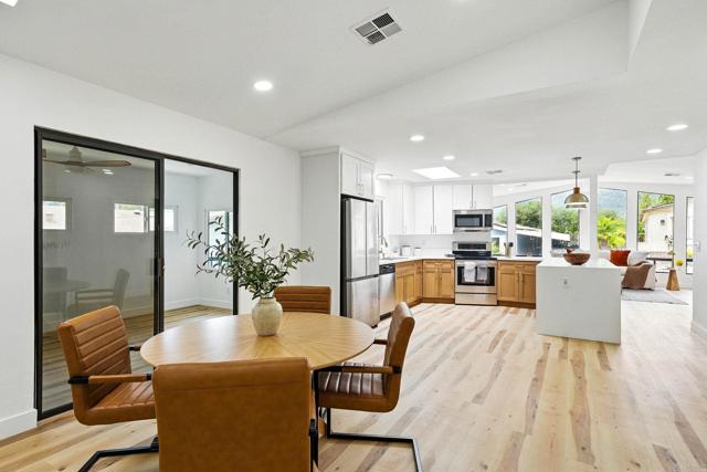 8975 Lawrence Welk Drive, Escondido CA: https://media.crmls.org/mediaz/9f8628d7-f46f-4558-84ed-97a74365c070.jpg