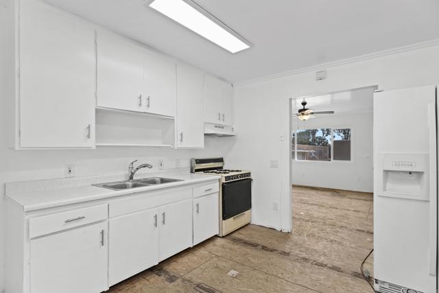 Detail Gallery Image 19 of 28 For 447 Grand Ave, Spring Valley,  CA 91977 - – Beds | – Baths