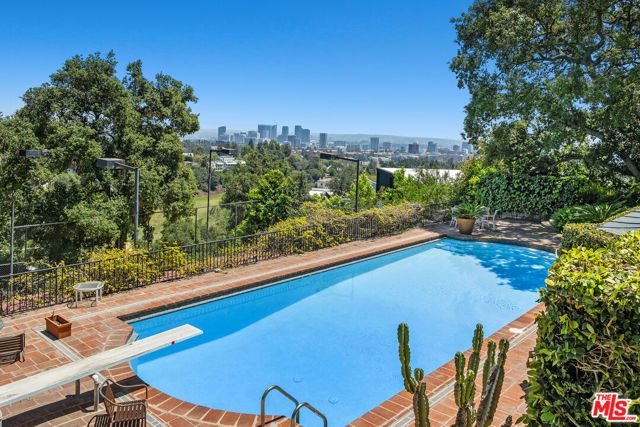 11080 Chalon Road, Los Angeles CA: https://media.crmls.org/mediaz/9f86c384-d16e-4a5a-bd7f-04e46028ee6d.jpg