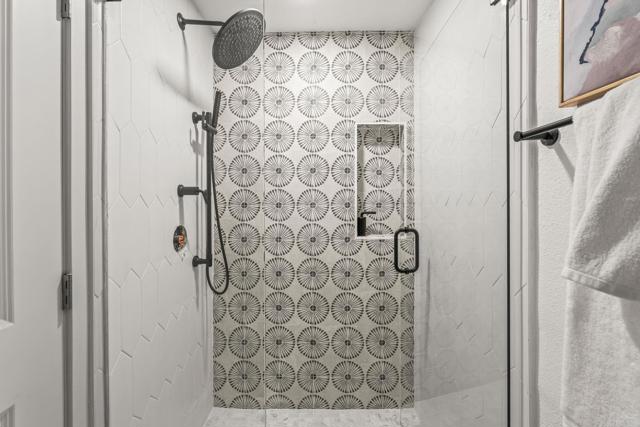 Detail Gallery Image 36 of 52 For 90 Montego Ct, Coronado,  CA 92118 - 2 Beds | 2/1 Baths