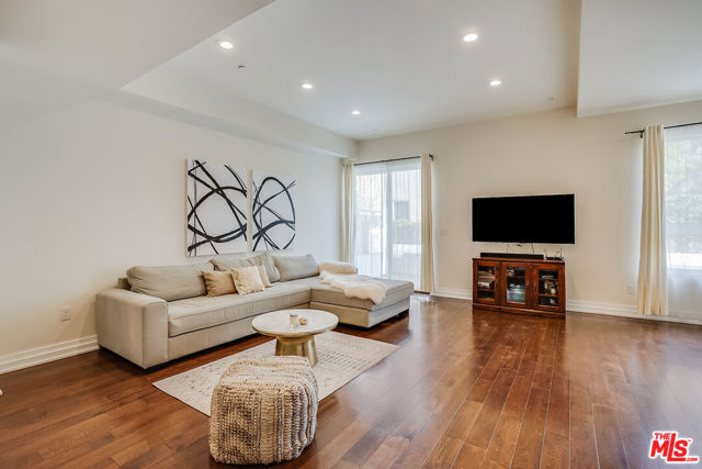 2512 28th Street, 102 photo 7