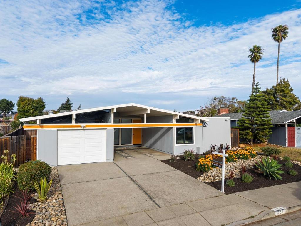 224 Loon Court