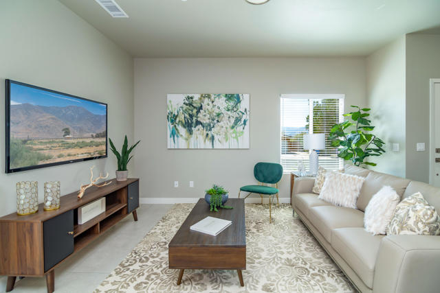Image 3 of 22 For 13292 El Cajon Drive