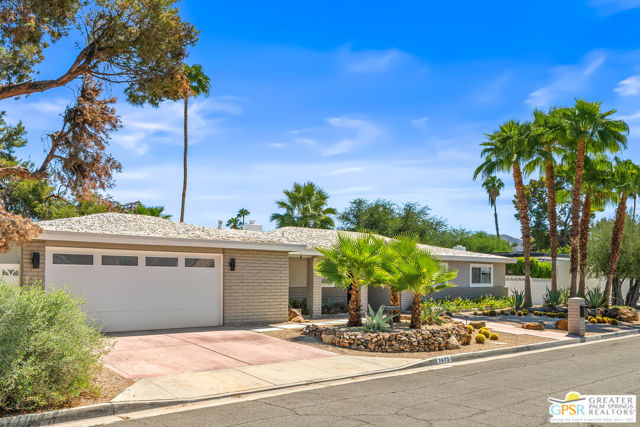 2072 S Bobolink Lane, Palm Springs, CA 92264