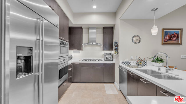 611 Caruso Avenue photo 6