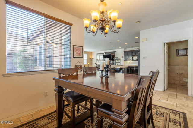 Detail Gallery Image 13 of 39 For 9570 Chamberlain St, Ventura,  CA 93004 - 4 Beds | 2/1 Baths