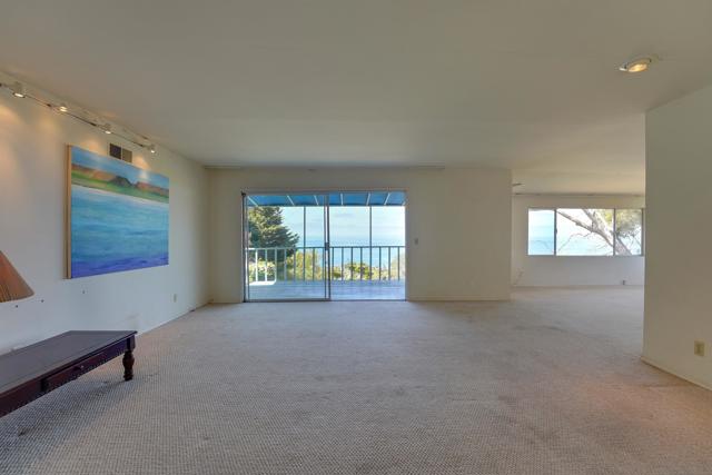 5995 La Jolla Corona Dr., La Jolla CA: https://media.crmls.org/mediaz/9f8ce244-41a3-4e22-9557-c4cd200c63af.jpg