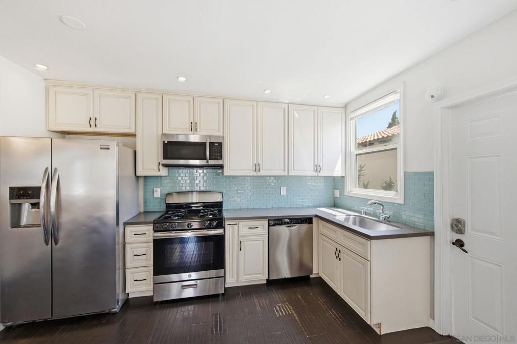 722 Balboa - photo 6