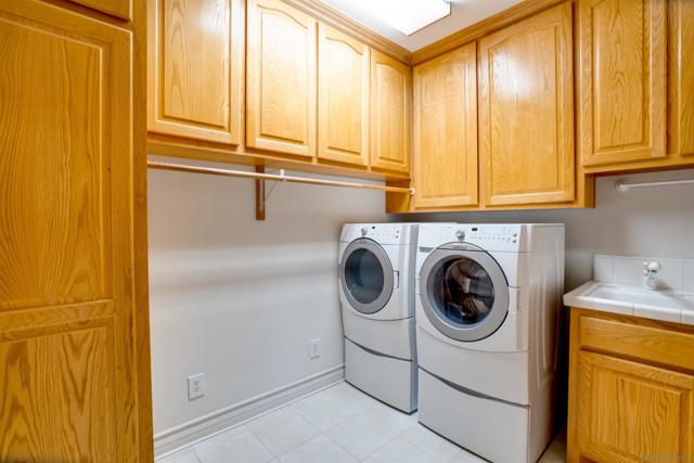 Image 37 of 58 For 9941 Lan Ln  