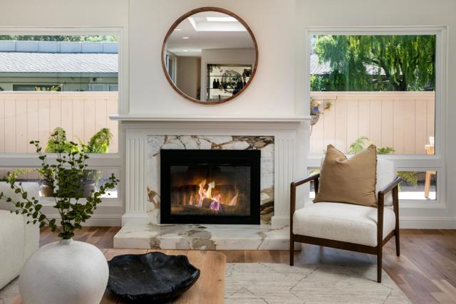 4 Bay Tree Lane, Los Altos CA: https://media.crmls.org/mediaz/9f8f1fdc-9b8f-4a5d-a3f1-ed77f3ab5719.jpg