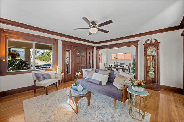 1239 La Presa Avenue, Spring Valley CA: https://media.crmls.org/mediaz/9f8f4fa6-805c-4945-900e-ccdb31144fe9.jpg