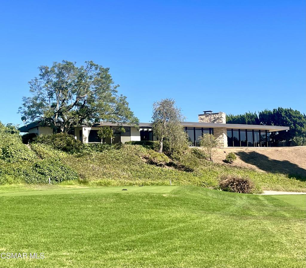 4787 Clubhouse Drive