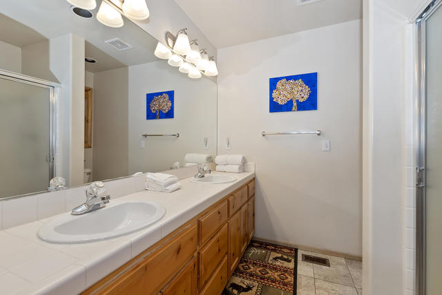43259 Bow Canyon Road, Big Bear CA: https://media.crmls.org/mediaz/9f90d046-e70c-4819-bdd3-420dc821d5c7.jpg