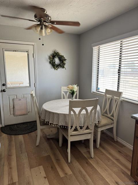 22394 Lone Eagle Rd, Apple Valley CA: https://media.crmls.org/mediaz/9f91236f-35ce-4a89-92b8-b0f71ae23fb9.jpg