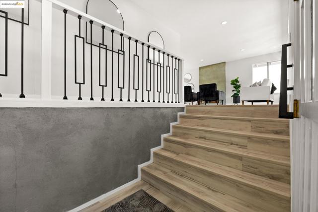 3459 Pinewood Dr, Hayward CA: https://media.crmls.org/mediaz/9f91c441-9778-4ebf-a7f7-ac725253631e.jpg