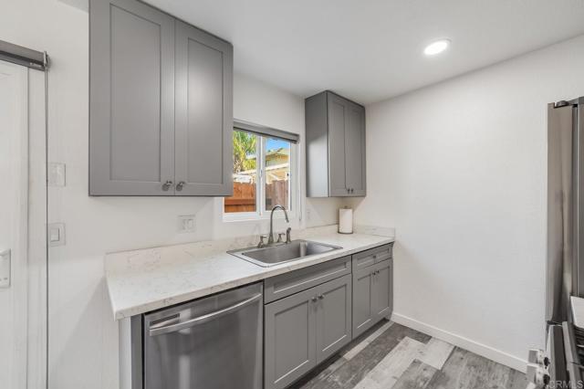 Detail Gallery Image 11 of 19 For 1477 79 14th St #1477,  Imperial Beach,  CA 91932 - 2 Beds | 1/1 Baths