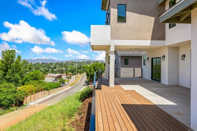 Detail Gallery Image 35 of 37 For 1535 Mount Glen, Escondido,  CA 92025 - 5 Beds | 4/1 Baths