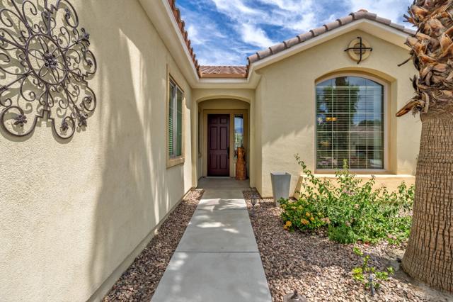 80086 Camino Santa Elise, Indio CA: https://media.crmls.org/mediaz/9f924827-c6d6-416c-969b-9092b91818e3.jpg