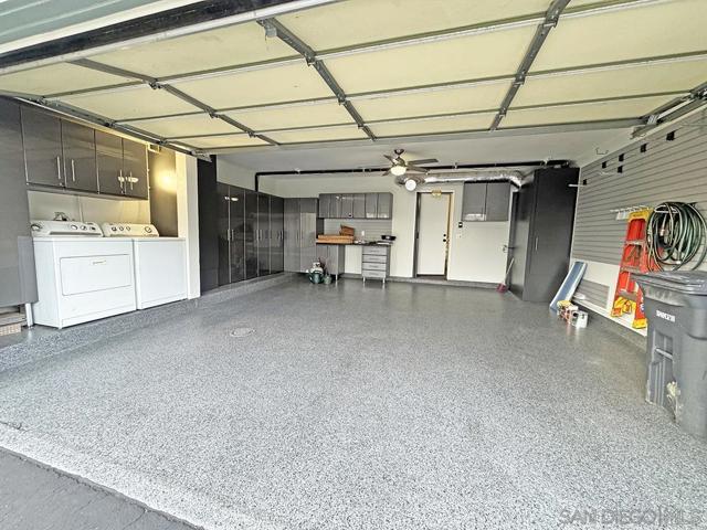 2953 Old Bridgeport Way, San Diego CA: https://media.crmls.org/mediaz/9f92f9ec-acbc-4810-a665-f4327a0c5a45.jpg