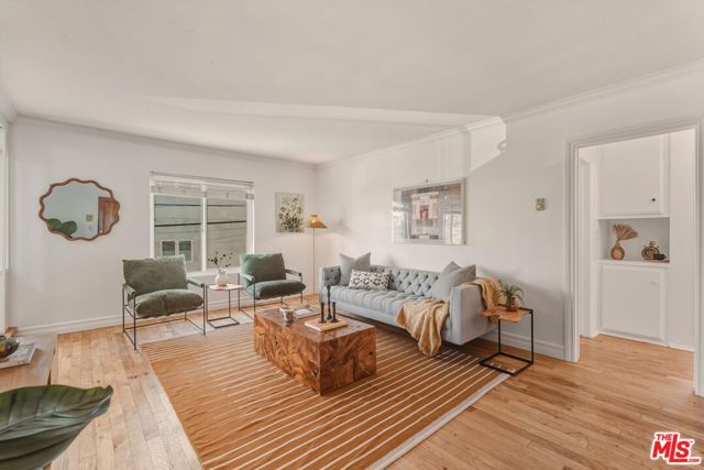 425 Idaho Avenue, 10 photo 2