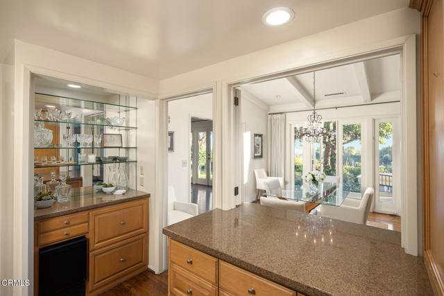 Detail Gallery Image 18 of 63 For 399 N San Rafael Ave, Pasadena,  CA 91105 - 3 Beds | 3/1 Baths