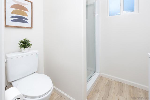 Image 32 of 75 For 12325 Lemoncrest Drive