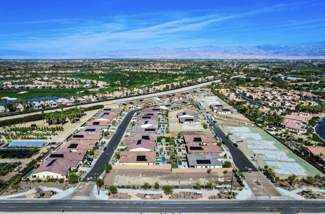 51720 Marquis Lane, La Quinta CA: https://media.crmls.org/mediaz/9f965492-d92c-4807-9f61-41ef89feb46a.jpg