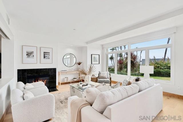 5420 La jolla Blvd., La Jolla CA: https://media.crmls.org/mediaz/9f96afbd-d59e-4776-a1a5-18aa062d0297.jpg