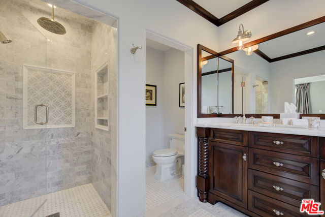 2880 NICHOLS CANYON Road, Los Angeles CA: https://media.crmls.org/mediaz/9f970d0b-b687-490d-b585-b9843cb9457a.jpg