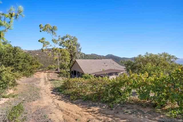 23315 Old Wagon Road, Escondido, California 92027, 5 Bedrooms Bedrooms, ,3 BathroomsBathrooms,Single Family Residence,For Sale,Old Wagon Road,240011868SD