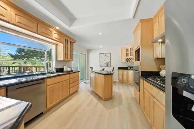 5529 Feather Court, Castro Valley CA: https://media.crmls.org/mediaz/9f982748-11a6-4613-9af2-0aca127ecdf2.jpg