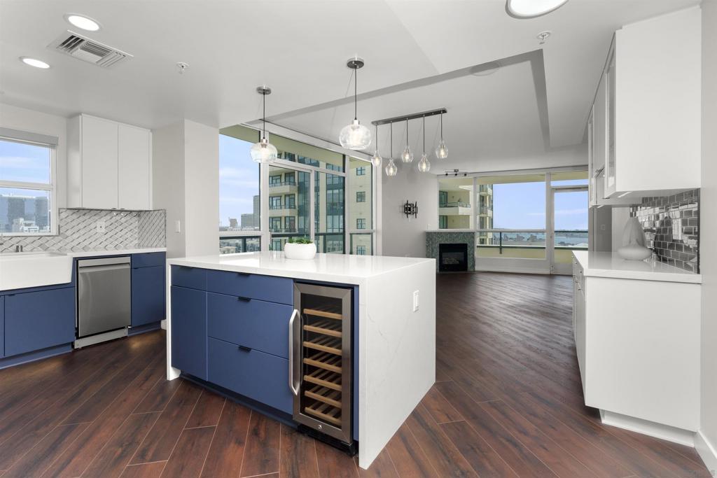 555 Front St. - photo 8