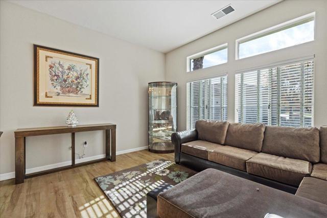 490 Chesapeake Terrace, Brentwood CA: https://media.crmls.org/mediaz/9f998538-8195-4dda-8c4a-7c0369c8620f.jpg