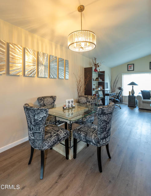 2491 Apple Lane, Oxnard CA: https://media.crmls.org/mediaz/9f99ffee-4f29-4a95-9848-06a0ab3dde8f.jpg