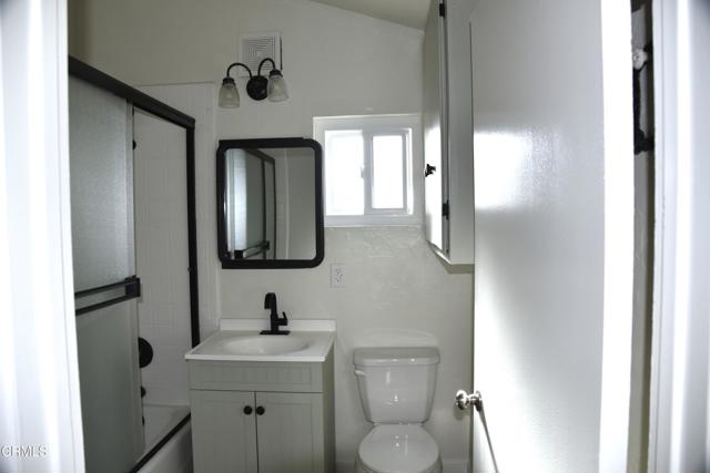 1539 B Vista Del Mar Drive, Ventura CA: https://media.crmls.org/mediaz/9f9a8993-b74b-4c8d-bc3e-e84d604914b9.jpg